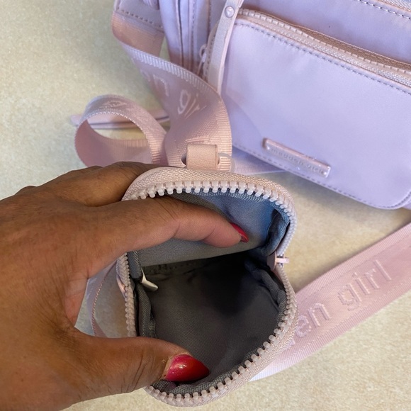 MADDEN GIRL Mauve Mini Tote w/Adjustable Guitar Strap, NWT - Picture 5 of 15